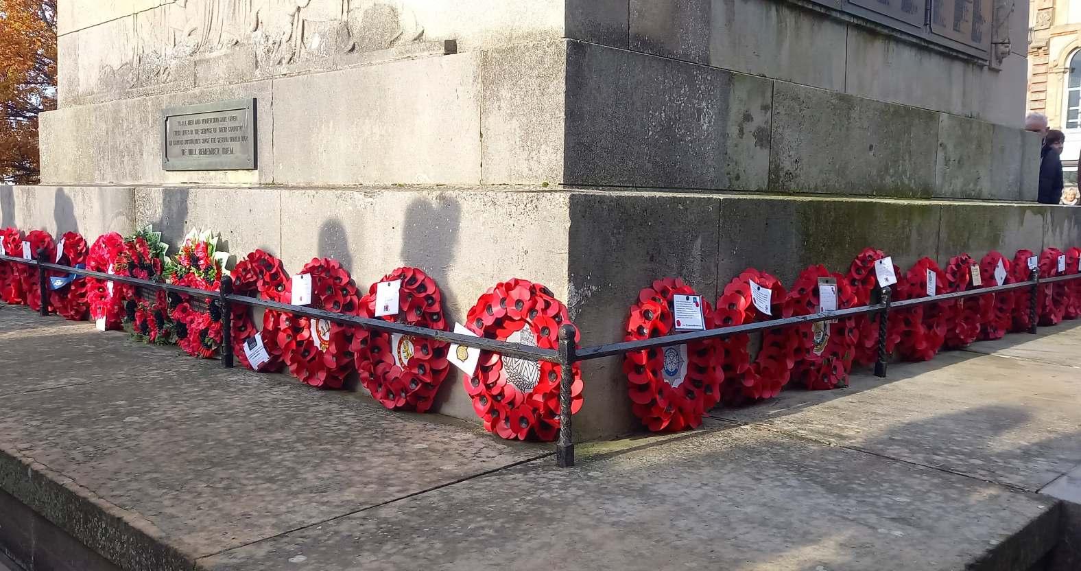remembrancesunday2025-wreaths
