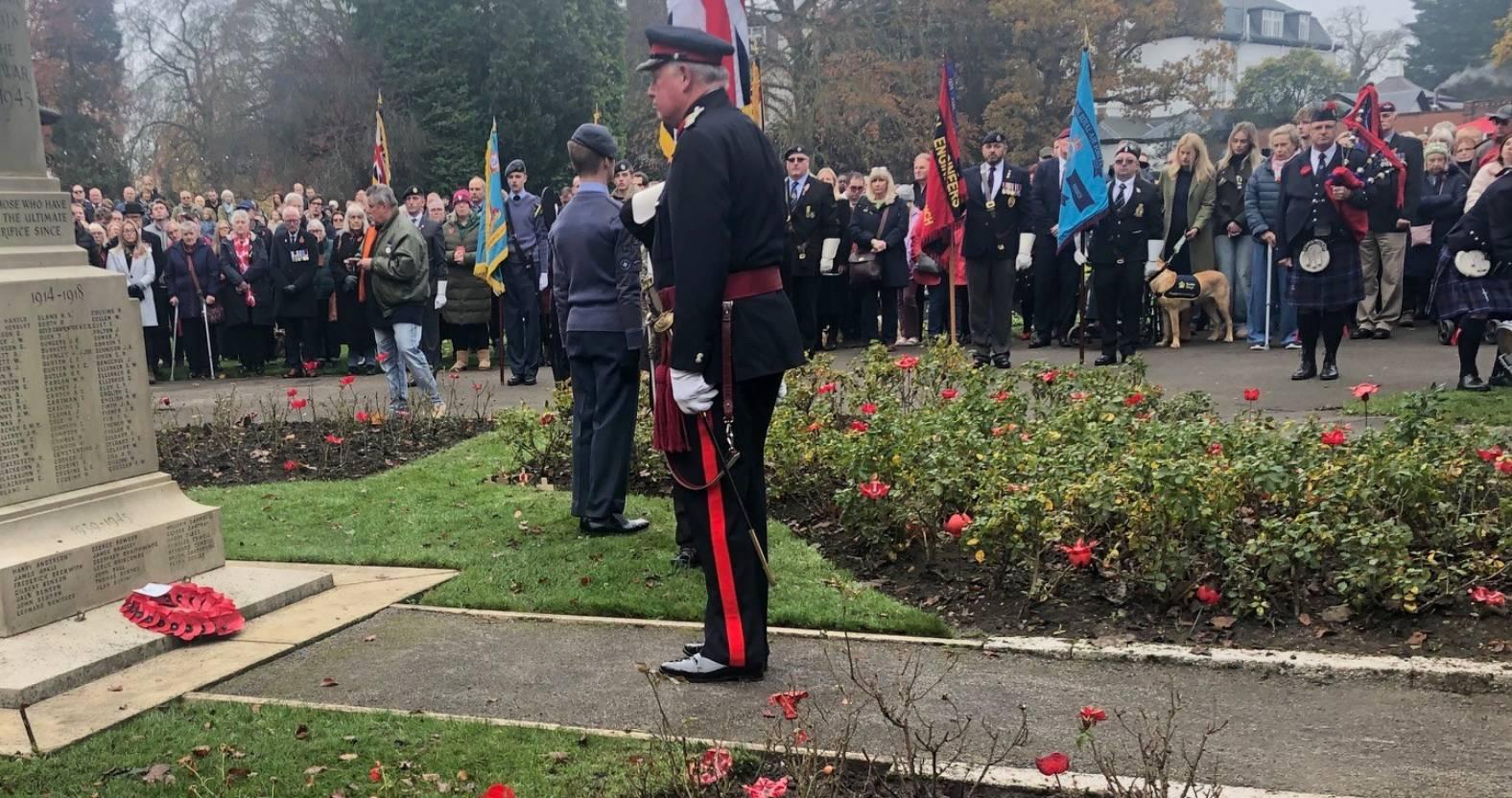 ripon-9-nov-2025-richard-compton-lays-a-wreath-1