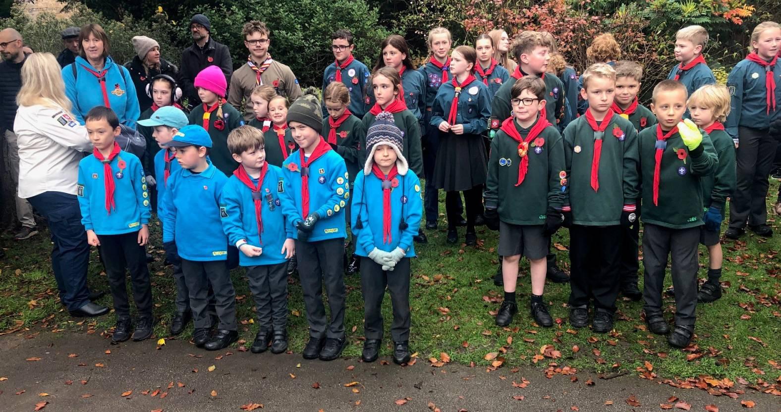 ripon-9-nov-2025-scourts-brownies-and-guides-at-remembrance-event-1