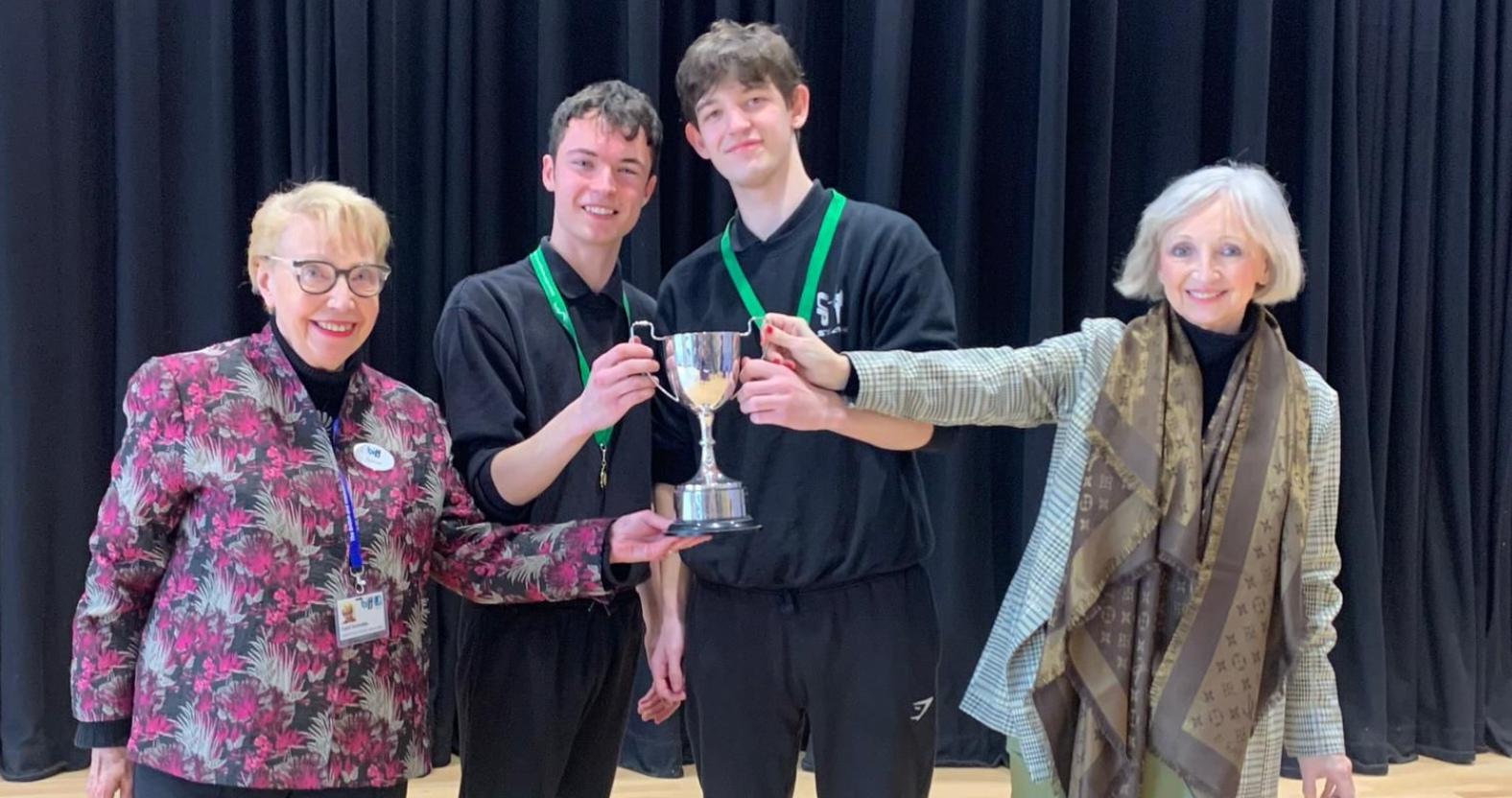 whatsapp-image-2025-11-13-at-19-39-25