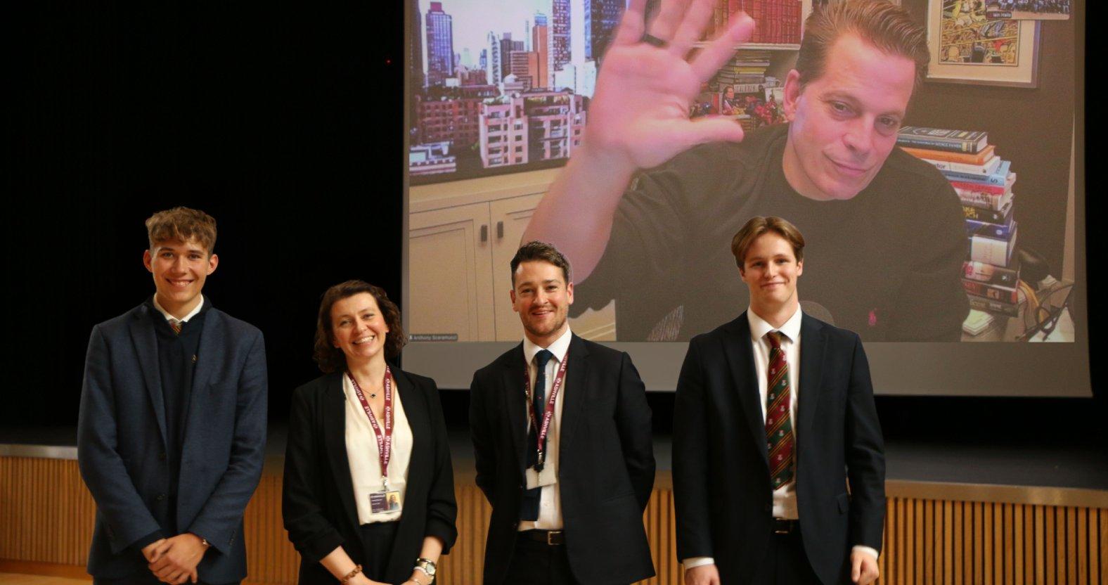 anthony-scaramucci-with-ashville-sixth-formers