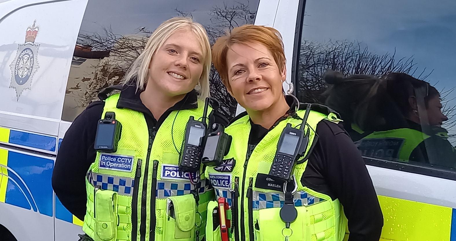 nyp-knaresborough-officers-close