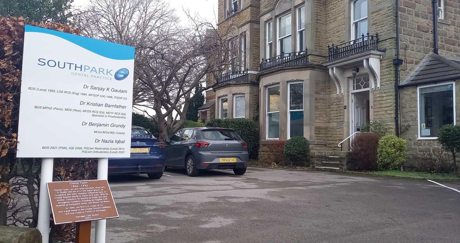 plaque-charlesetaylor-bldg