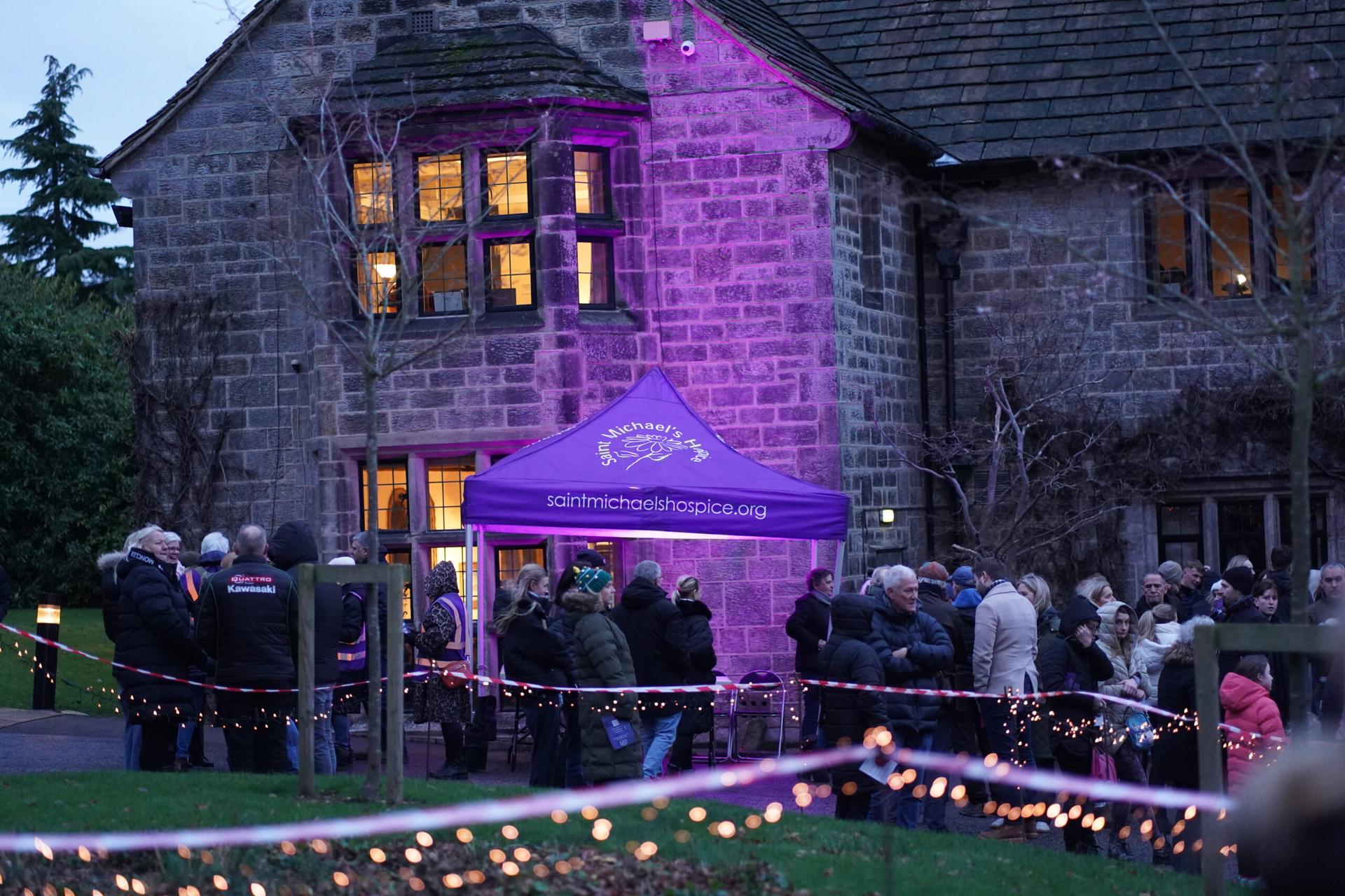 saint-michaels-hospice-at-christmas