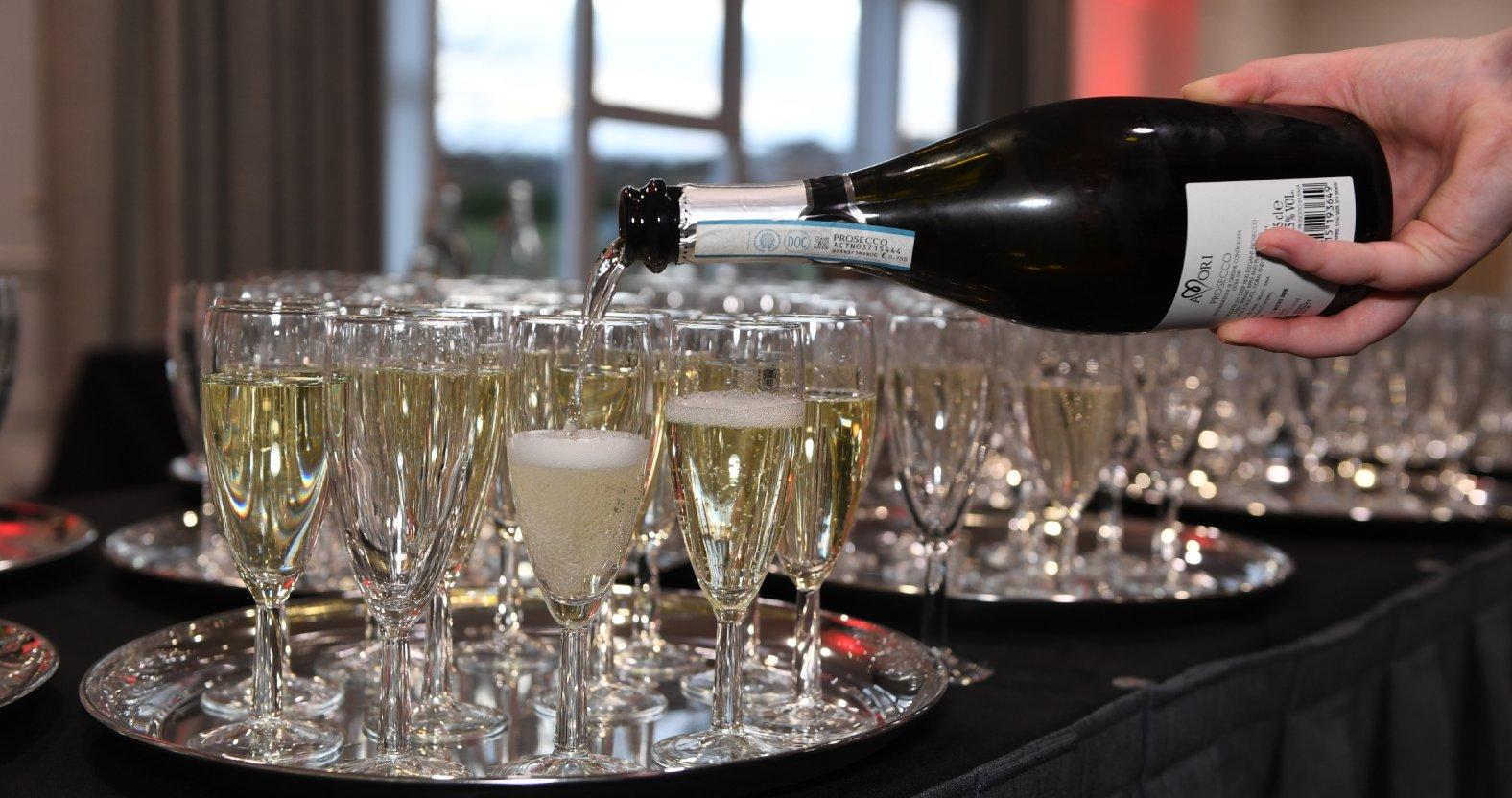 sfbizawards2025-champagne-2