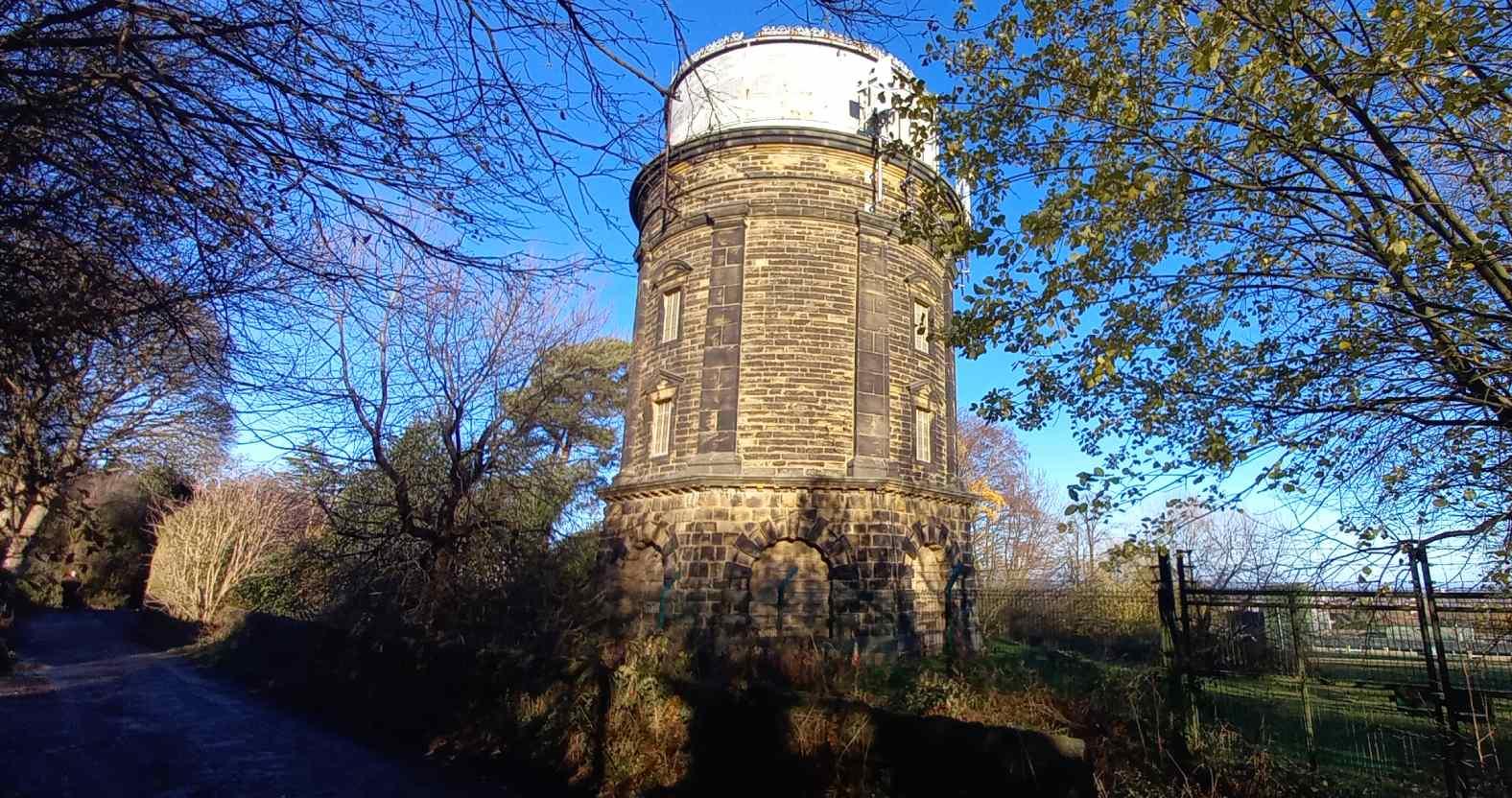 harrogate-harlowhillwatertower