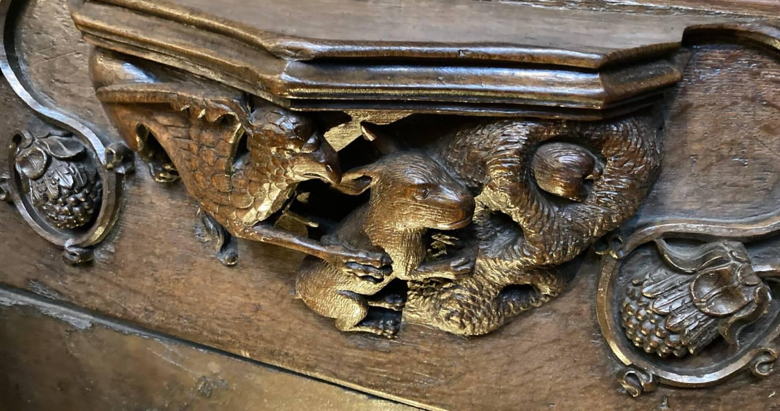 ripon-misericord-rabbit