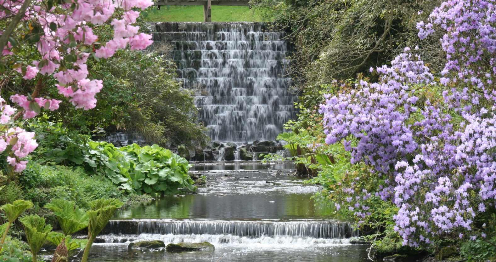harewoodhouse-waterfall