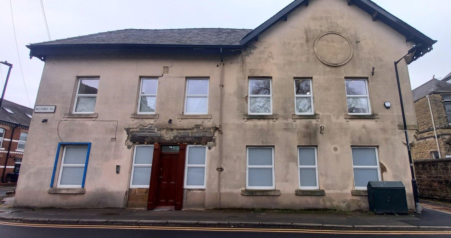 mosque-exterior-headon