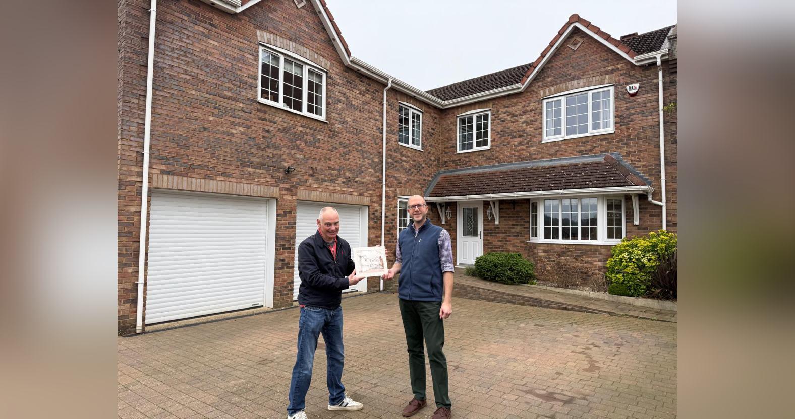 postie-andywelch-adriansmith-bluredges