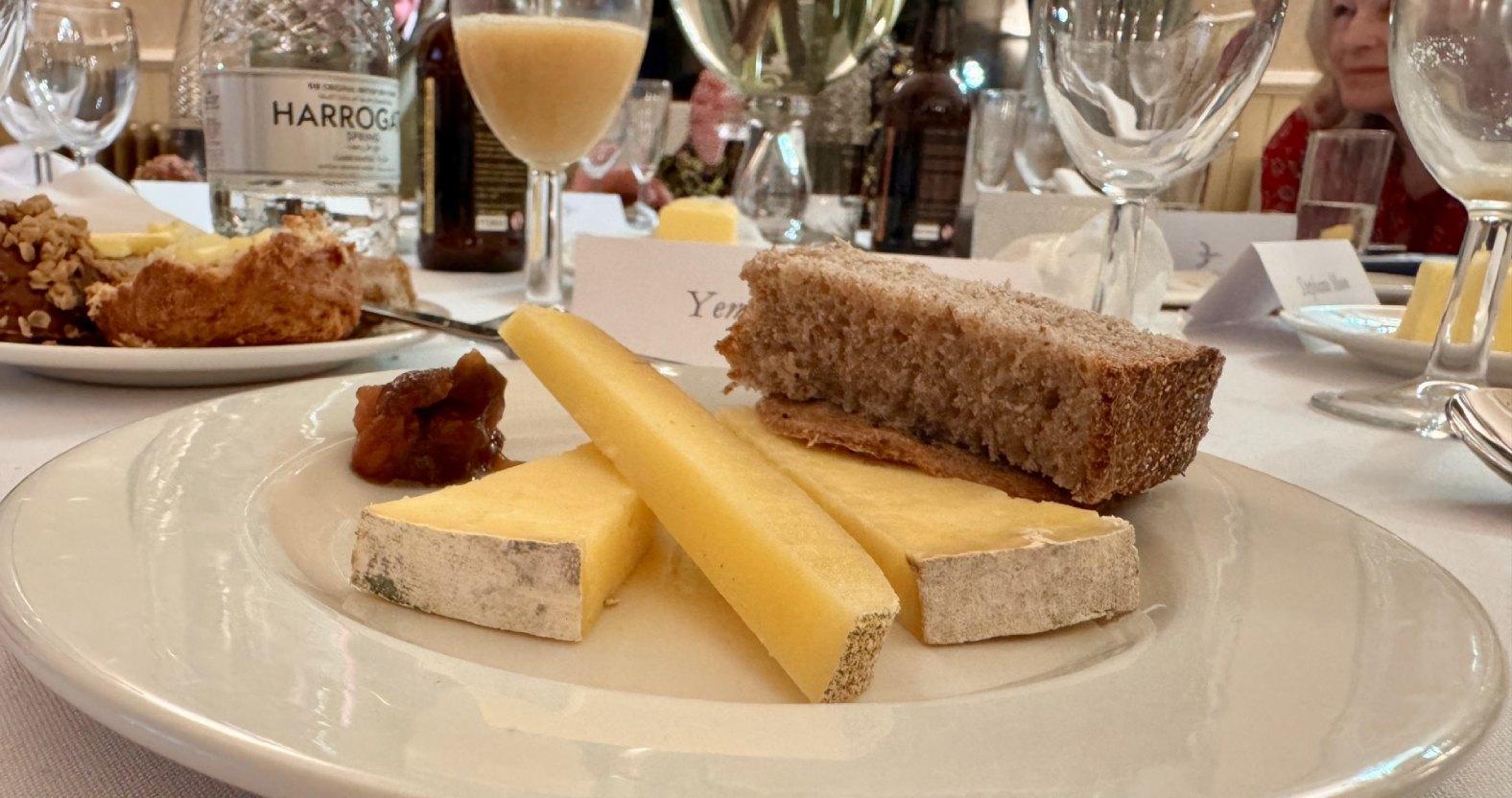 yemi-nidderdalefeast-cheese