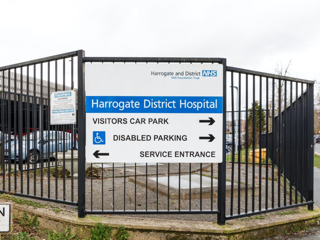 Harrogate District Hospital car park signage