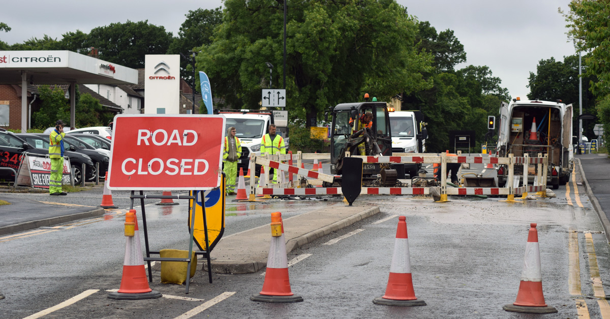 Wetherby Road in Harrogate closed in both directions