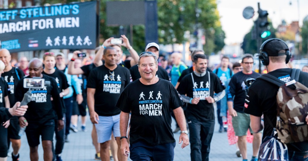 Sky Sports' Jeff Stelling will walk from Harrogate Town's stadium to Elland Road in Leeds in aid of Prostate Cancer UK.