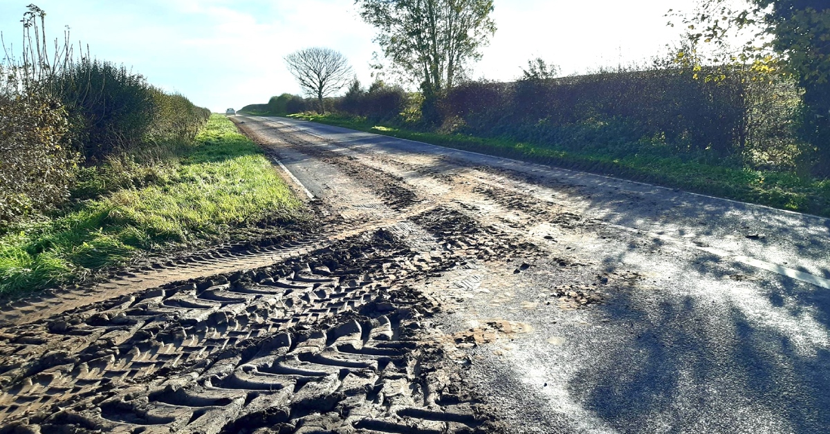 Farmers urged not to leave mud on North Yorkshire roads